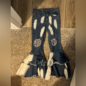 GIRLS BOUTIQUE JEANS WODE FLARE JEAN SIZE 10 distressed